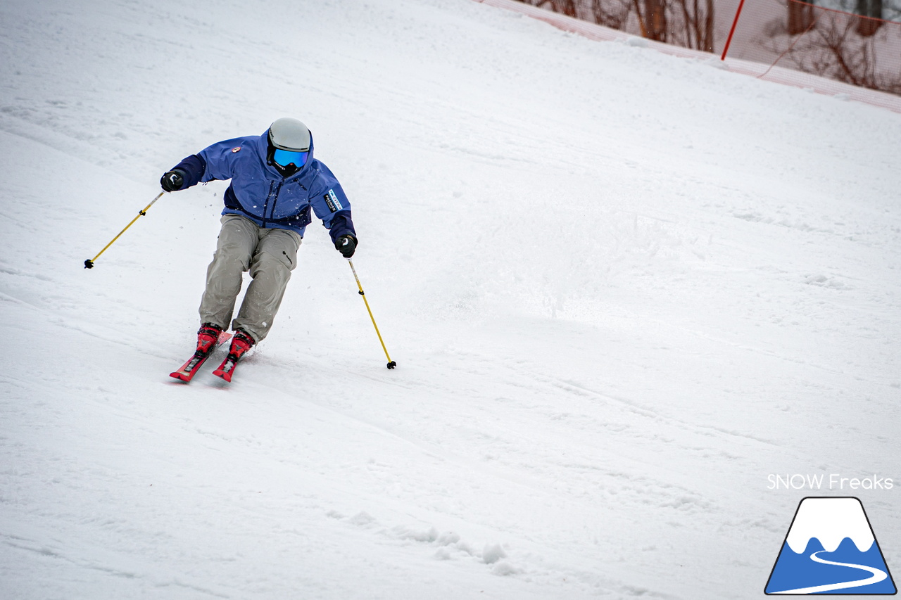 なんと約10年ぶりの「技術選」撮影?! PREMIER SKI ACADEMY presents 『2026プレミアカップ・スキー技術選』レポート！｜朝里川温泉スキー場